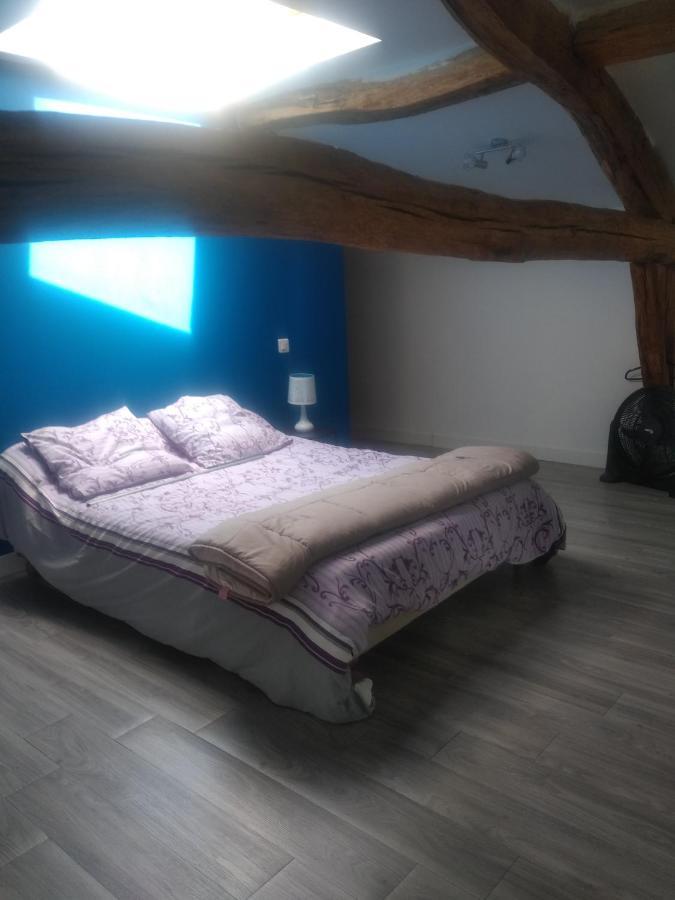 Maison De Campagne A La Ferme Pillac Екстер'єр фото